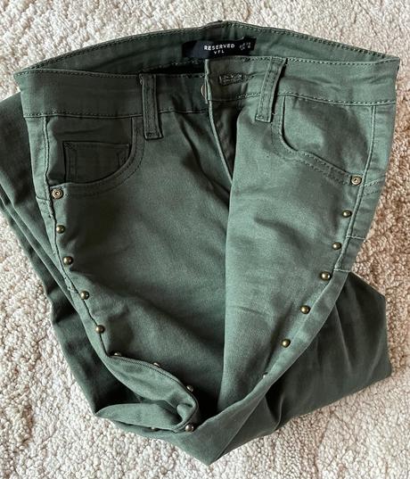 Zelene skinny rifle s vybijanim, reserved,34