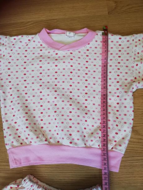 Pyžamo bavlnené, 92