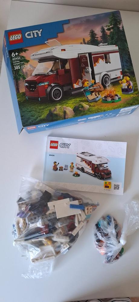Lego city prázdninový kamion,