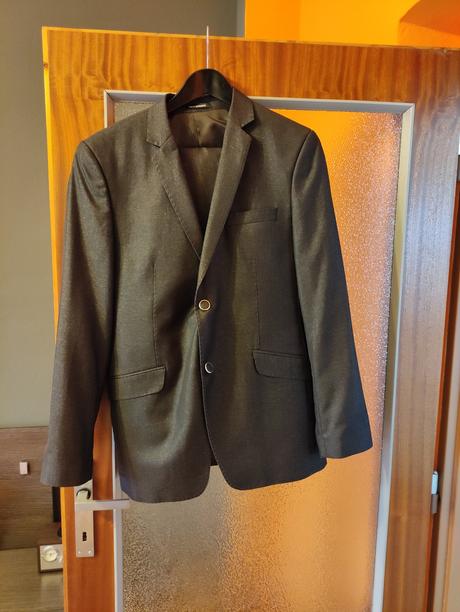 Oblek pánsky 48 čierny so strieb vlaknom, 48