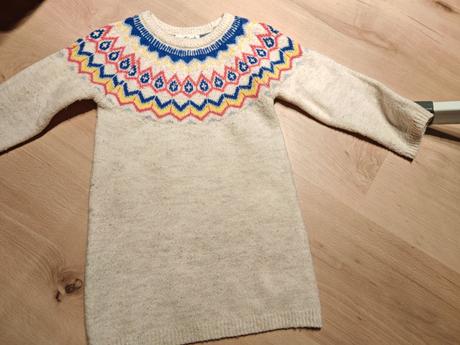 Pulovrikove šaty sadnú od 92 do 104, 104