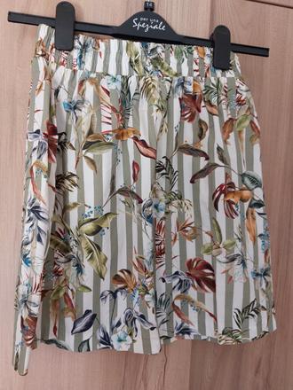 Kvetovana sukňa, reserved,s