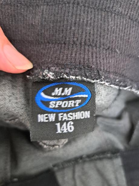 Šedé tepláky pre chlapca, 146
