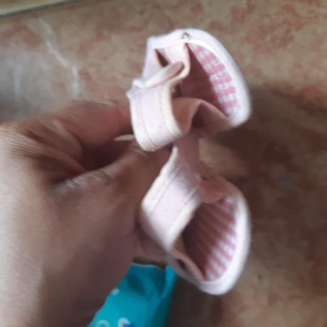 Dievčenské capacky sandlkove, 18