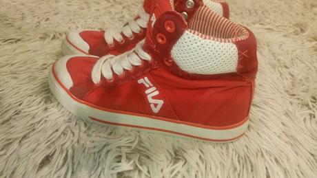 Červene tenisky , fila,31
