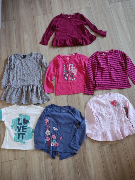 Balík tričiek a šiat, 86–98