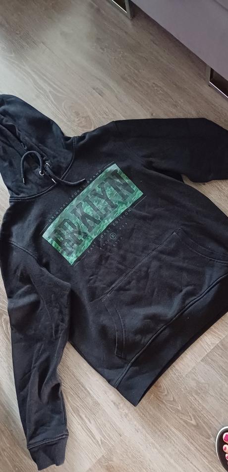 Mikina., new yorker,s