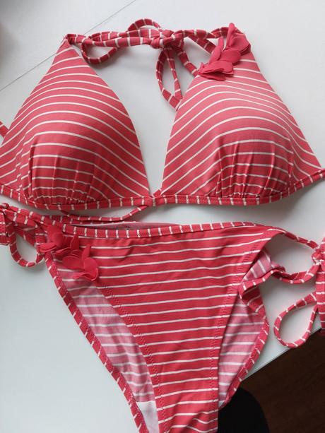 Červené pásikavé plavky veľ.m - reserved, reserved,m