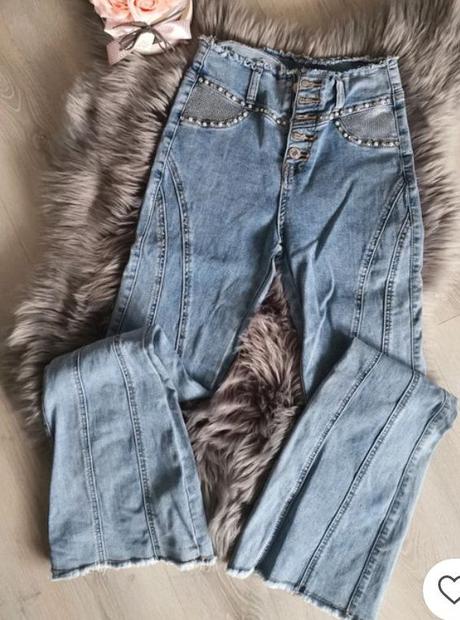 Rifle zvony s kamienkami, m