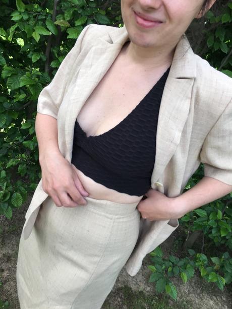 Letny kostym siroke nohavice a sukna s bluzkou, 36