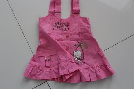 Peknučké šatočky s hello kitty, 92