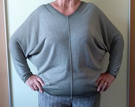 Tričko v. 44-46 nové, 44