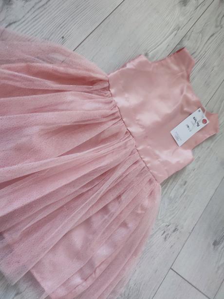 Nové trblietavé šaty, sinsay,104