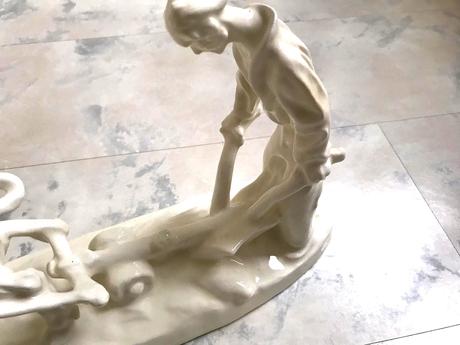 Starožitné masívne sošky 2 ks, 