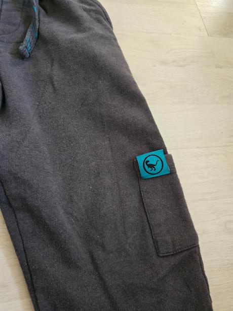 Tepláky č.110, sinsay,110