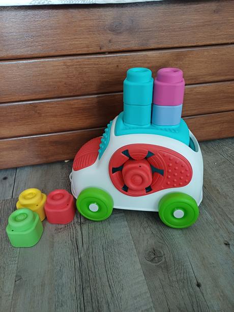 Clemmy auticko s mäkkými kockami, 