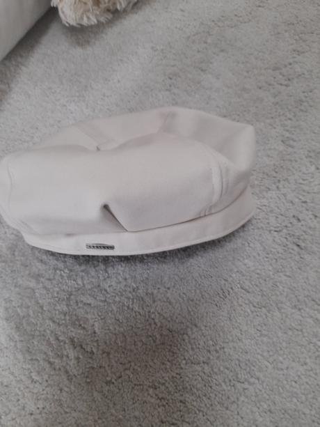 Damska kremova ciapka, l