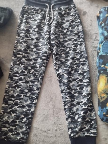 Maskáčové tepláky-134/140, pepperts,134