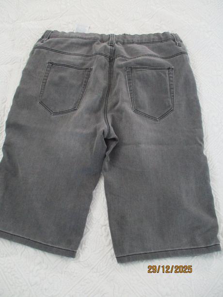 Riflové kraťasy, c&a,176