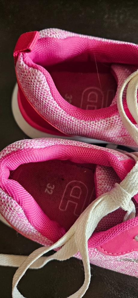 Dievčenské tenisky, authority,32