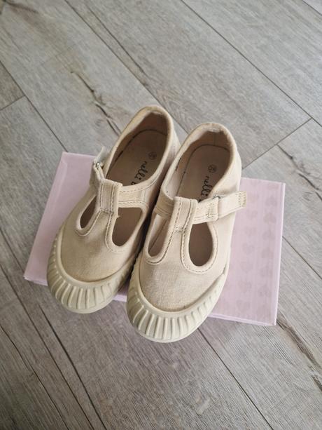 Tramky, nelli blu,28