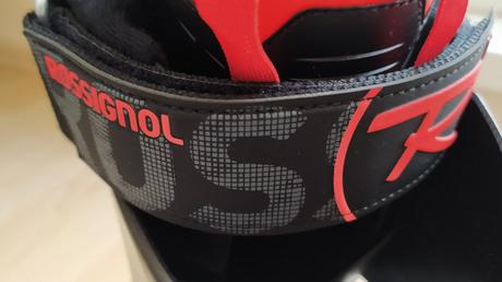 Predám lyže, lyžiarky a palice, rossignol,28