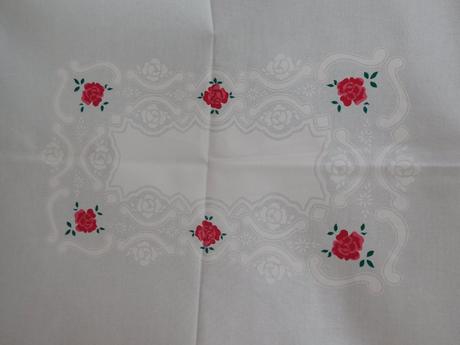 Biela bavlnený obrus ruža,, 