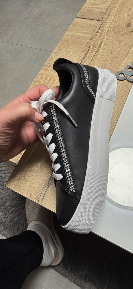 Guess tenisky, guess,37