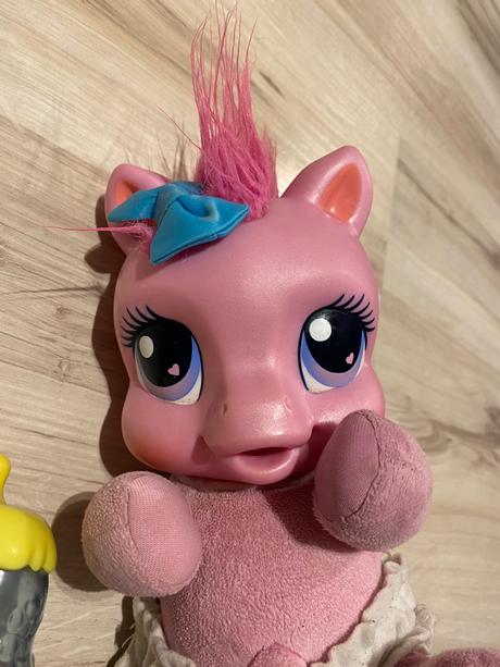 My little pony krásny koník vydávajúci zvuky, 