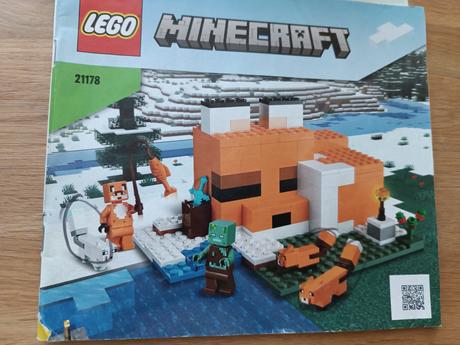 Lego minecraft 21178 lisci domcek, 