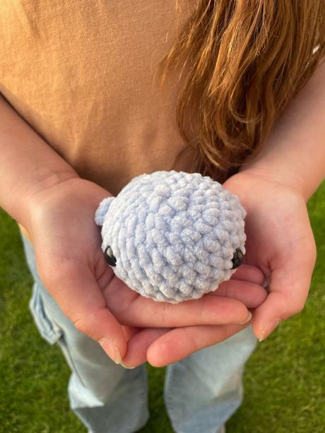 Predám ručne uháčkovanú veľrybku bublinku, 