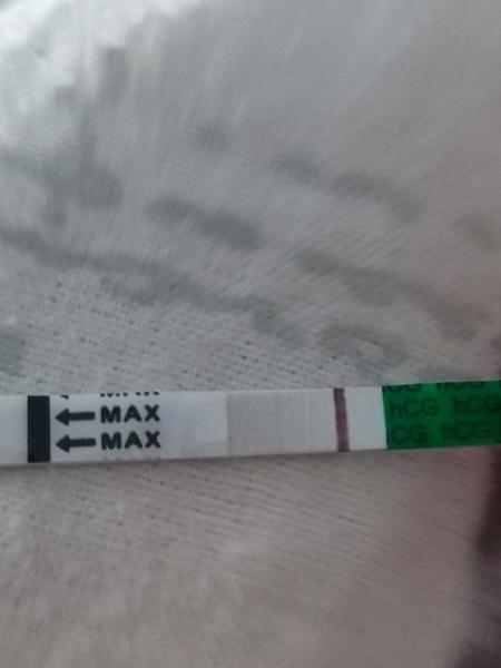 Slabá čiarka tri dni pred menštruáciou: Čo to znamená?