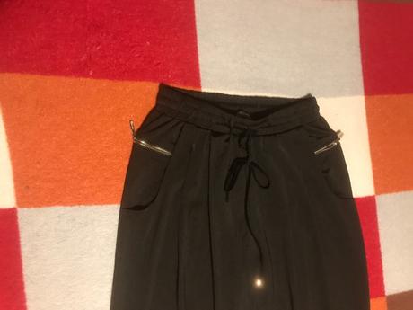 Nohavice leskle tenke zn. guess, guess,xs