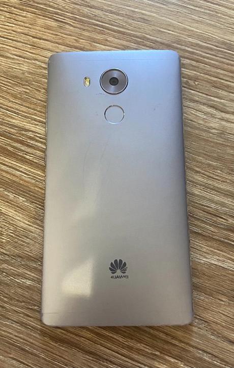 Maketa telefónu - huawei mate 8, huawei
