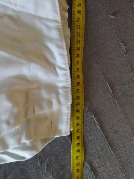 Zdravotnícke nohavice, 56