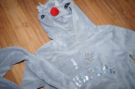 Sobíkové teplučké mikiny-cena spolu, 158