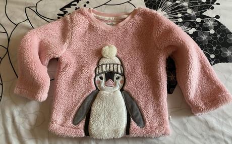 Teplá mäkká mikina s aplikáciou v. 86, f&f,86