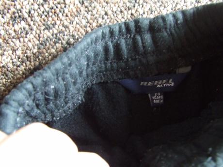 Teplé tepláky, rebel,104