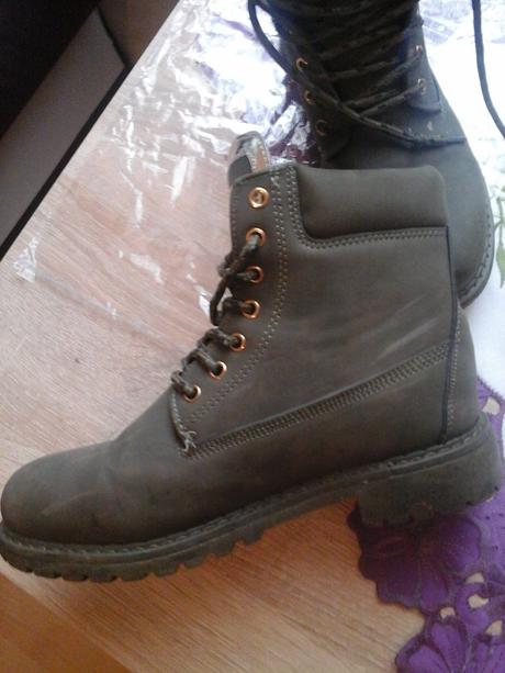 Kotnikove topanky jesen, 37