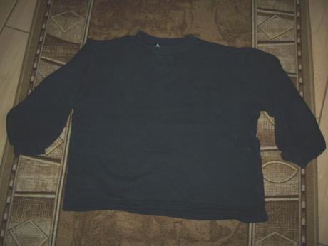 Hrubšia, čierna bavlnená mikina, 134