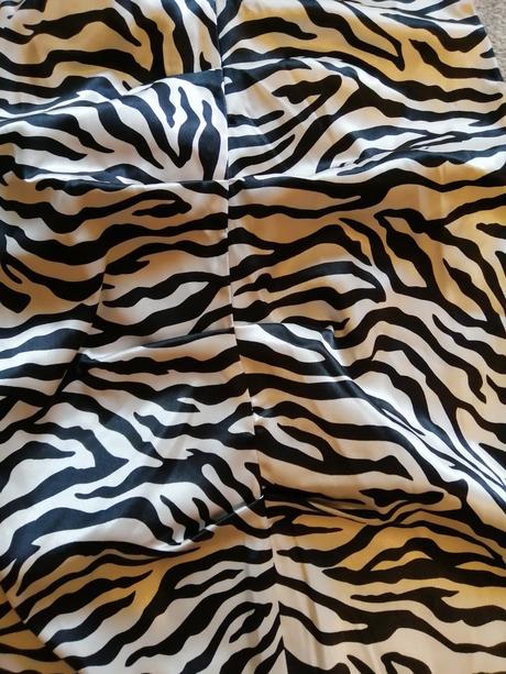 Koktejlové šaty veľ s, s