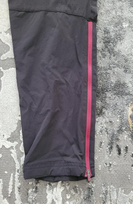 Dámske turisticke nohavice 2v1, decathlon,s