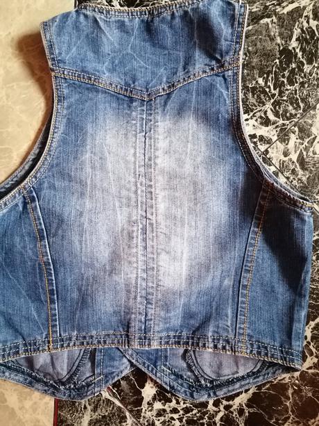 Riflova vesta 36, f&f,36