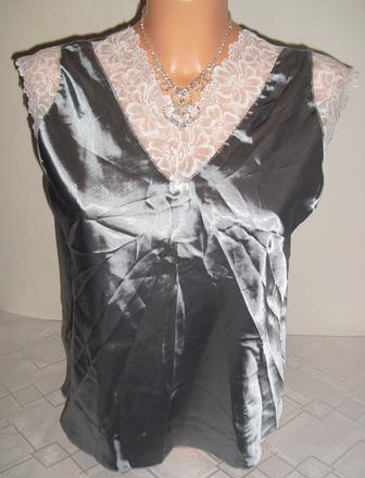 Satenovy s krajkami elegantny topik, m