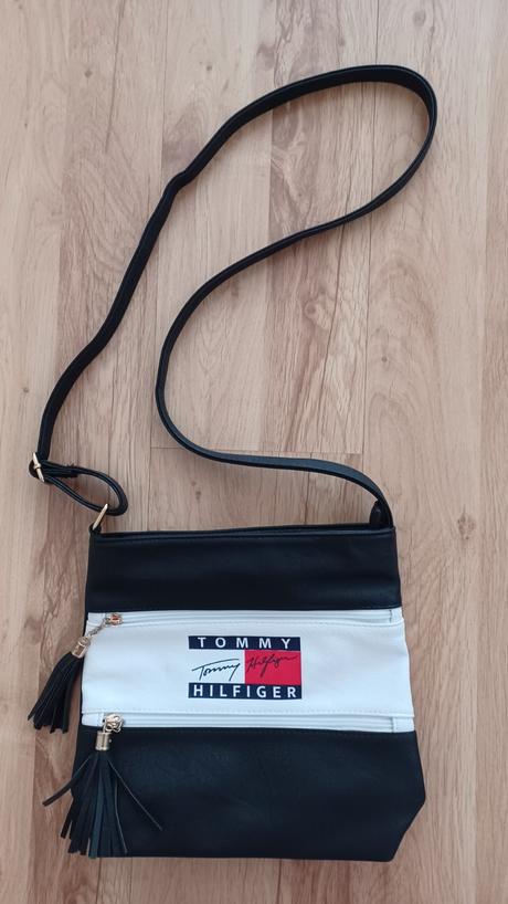 Crossbody kabelka,