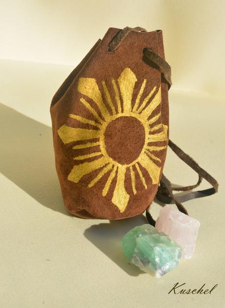 Kožené, ručne šité a maľované mešteky,