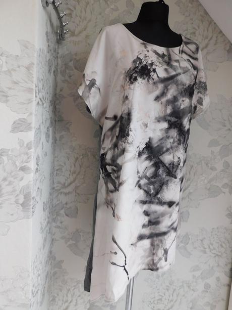 Pekna kvalitna letna tunika, next,42