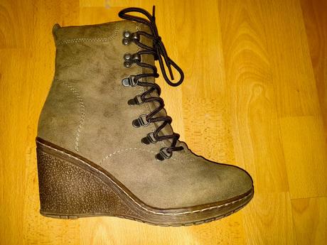 Šedohnedé nad kotníkové čižmy s platformou, 38