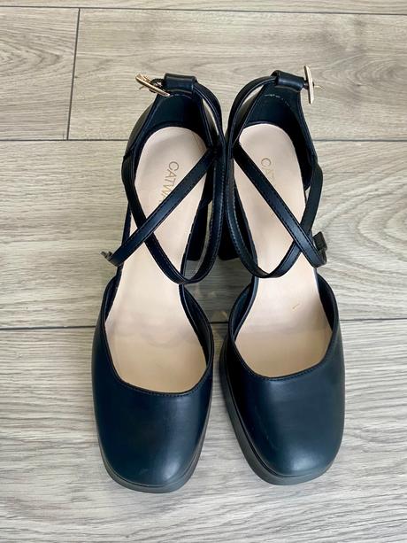 Topanky na vysokom opatku, deichmann,39