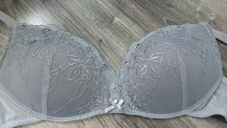 Predám dámsku podprsenku, esmara,m